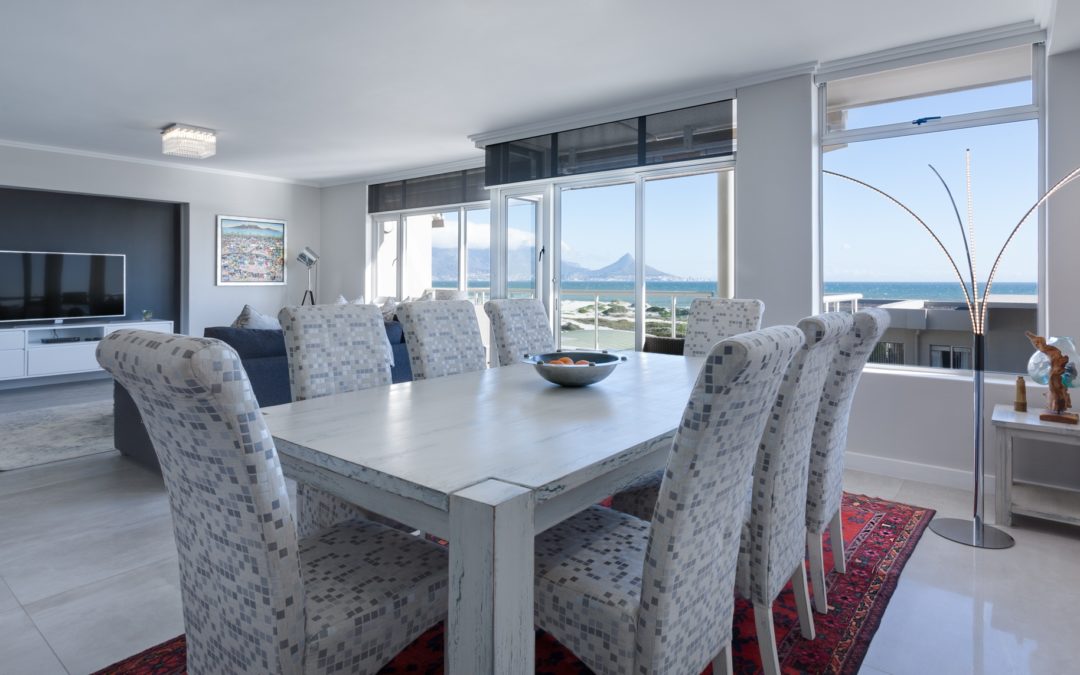 The Ultimate Guide to Choosing the Right Dining Room Table Size and Shape